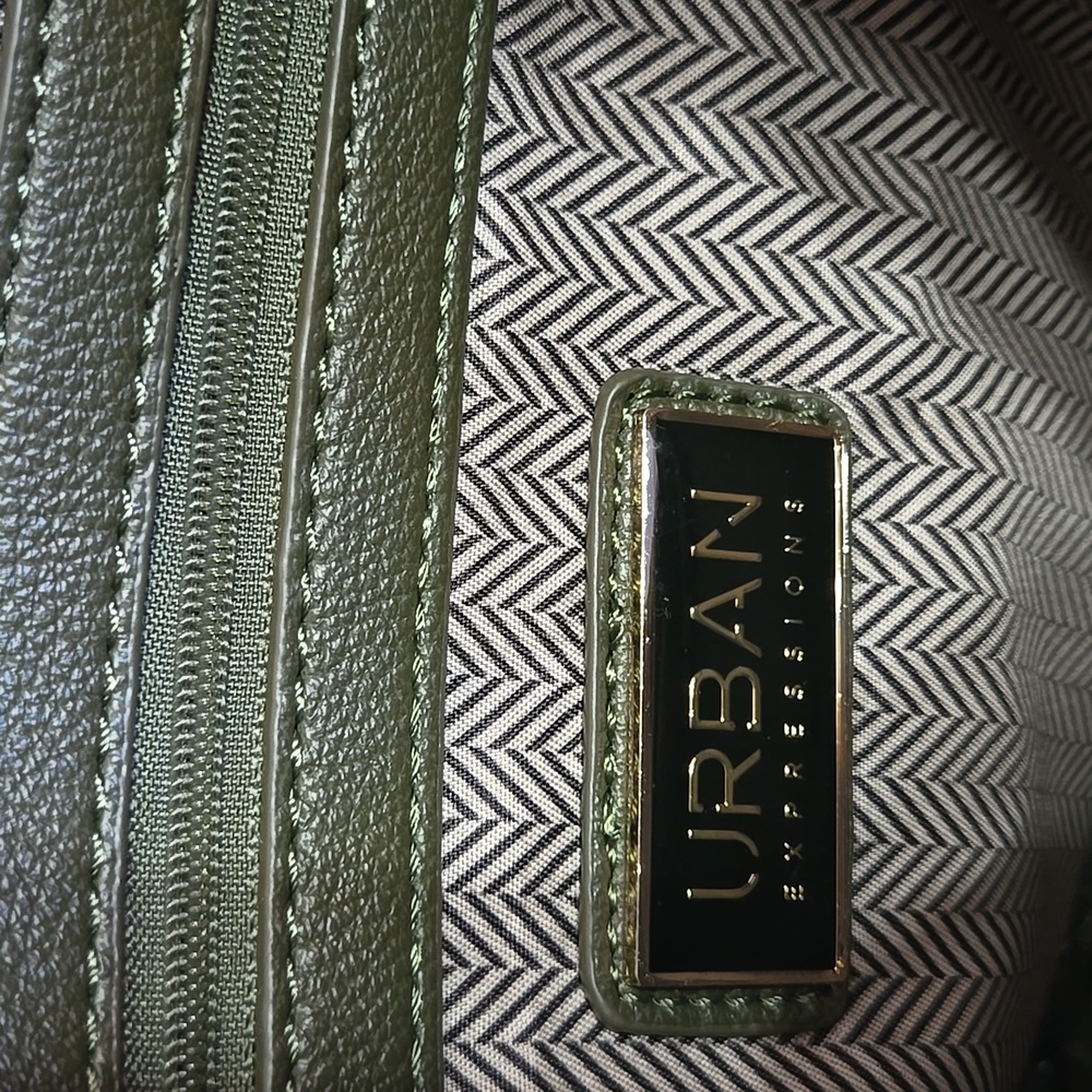 Elegant Dark Green Handbag - Picture 5 of 10